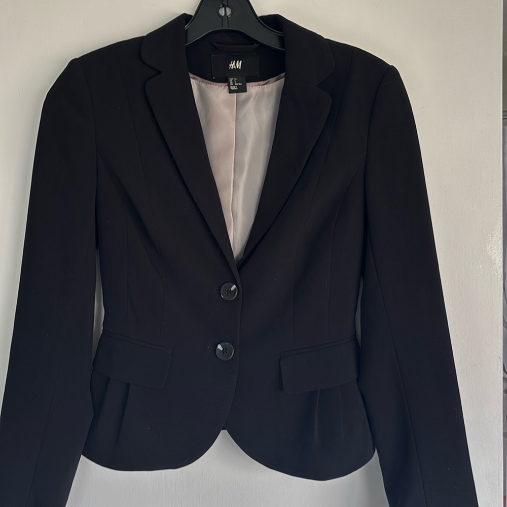 H&M black blazer size 2